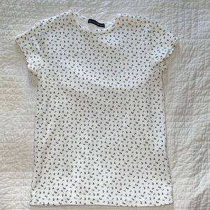 BRANDY MELVILLE TEE